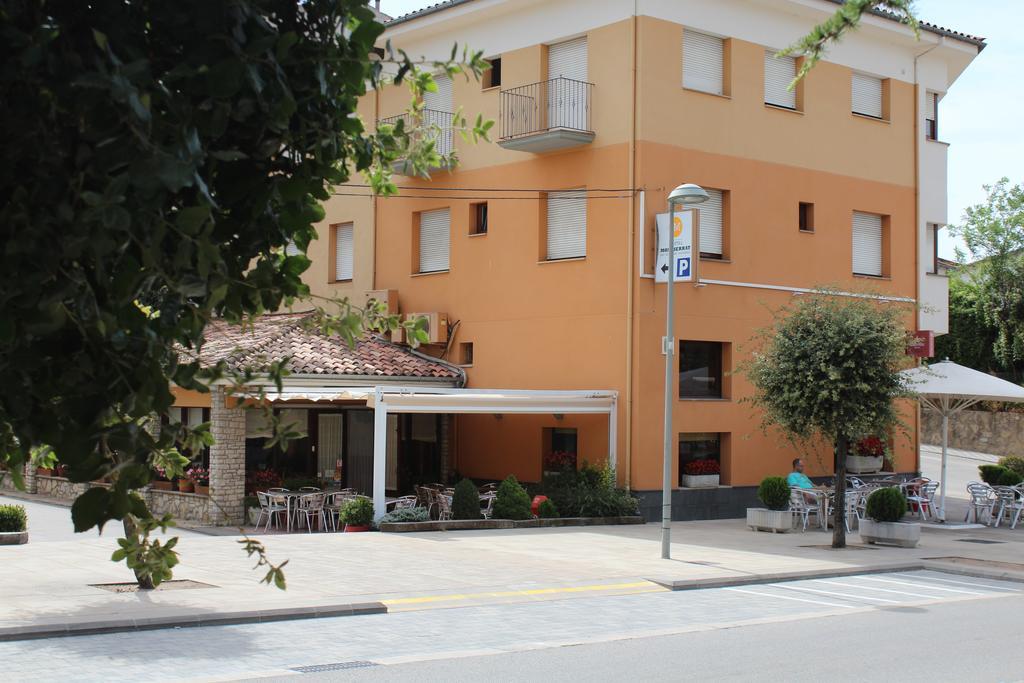 Hostal Montserrat Tona Exterior photo